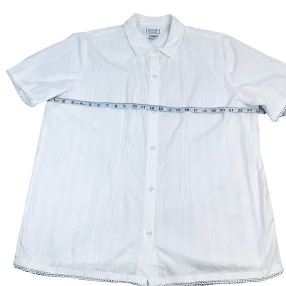 JENNIFER MOORE - Short Sleeve Button Down Shirt with Accent Trim - XL - Picture 5 of 12